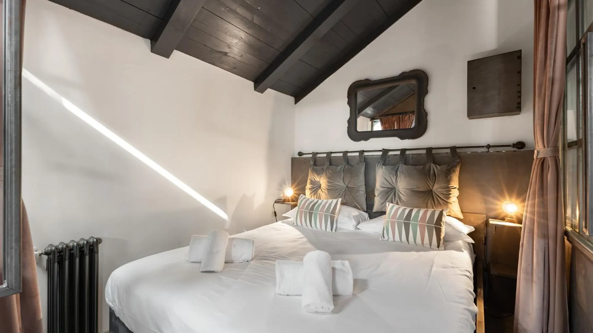 Tortona Metro 200M - Charming Attic - Wifi Διαμέρισμα Μιλάνο 0*,  Ιταλία